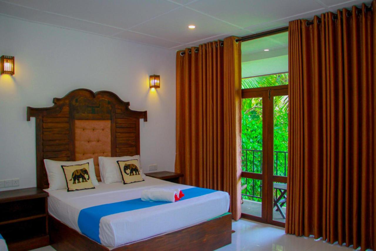Manike Lodge Habarana Exterior photo